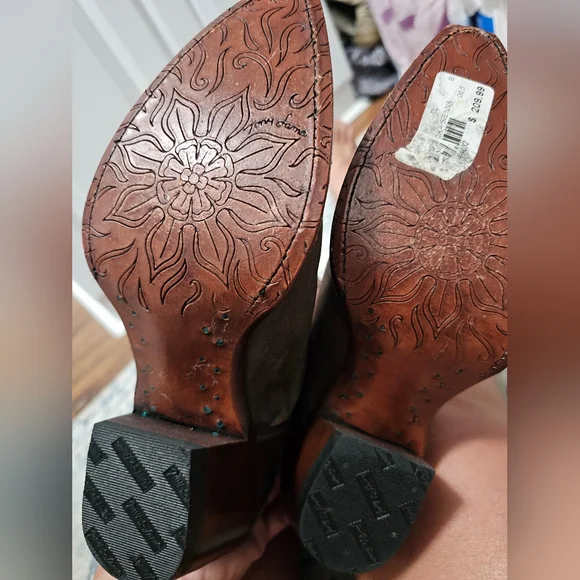 Tony Lama Brown Rose Boots - Picture 12 of 13